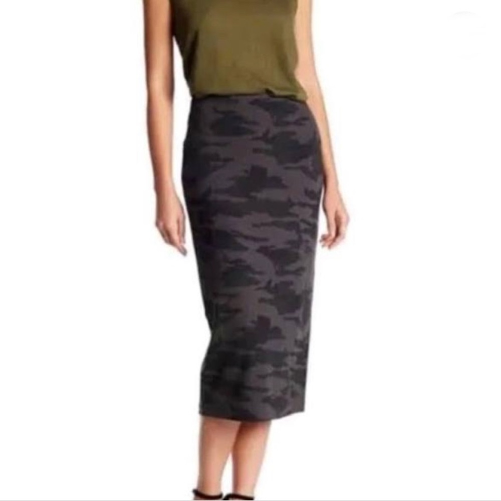 Sanctuary Camo Pencil Skirt (Grey)